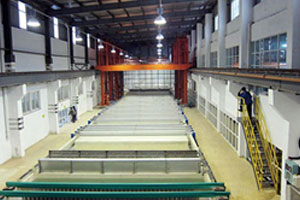 工業鋁型材生產設備：電泳系統